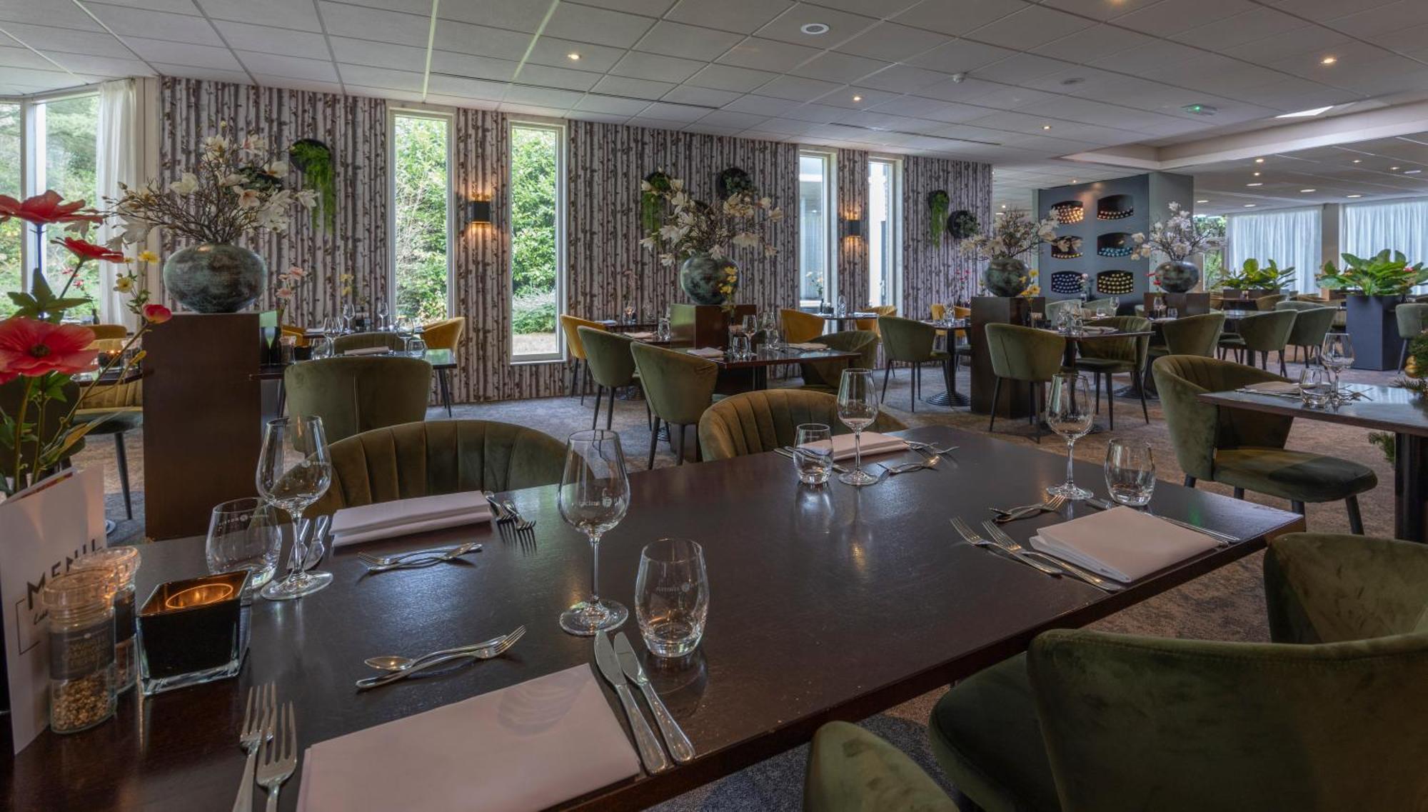 Fletcher Hotel-Restaurant Mooi Veluwe Путен Екстериор снимка