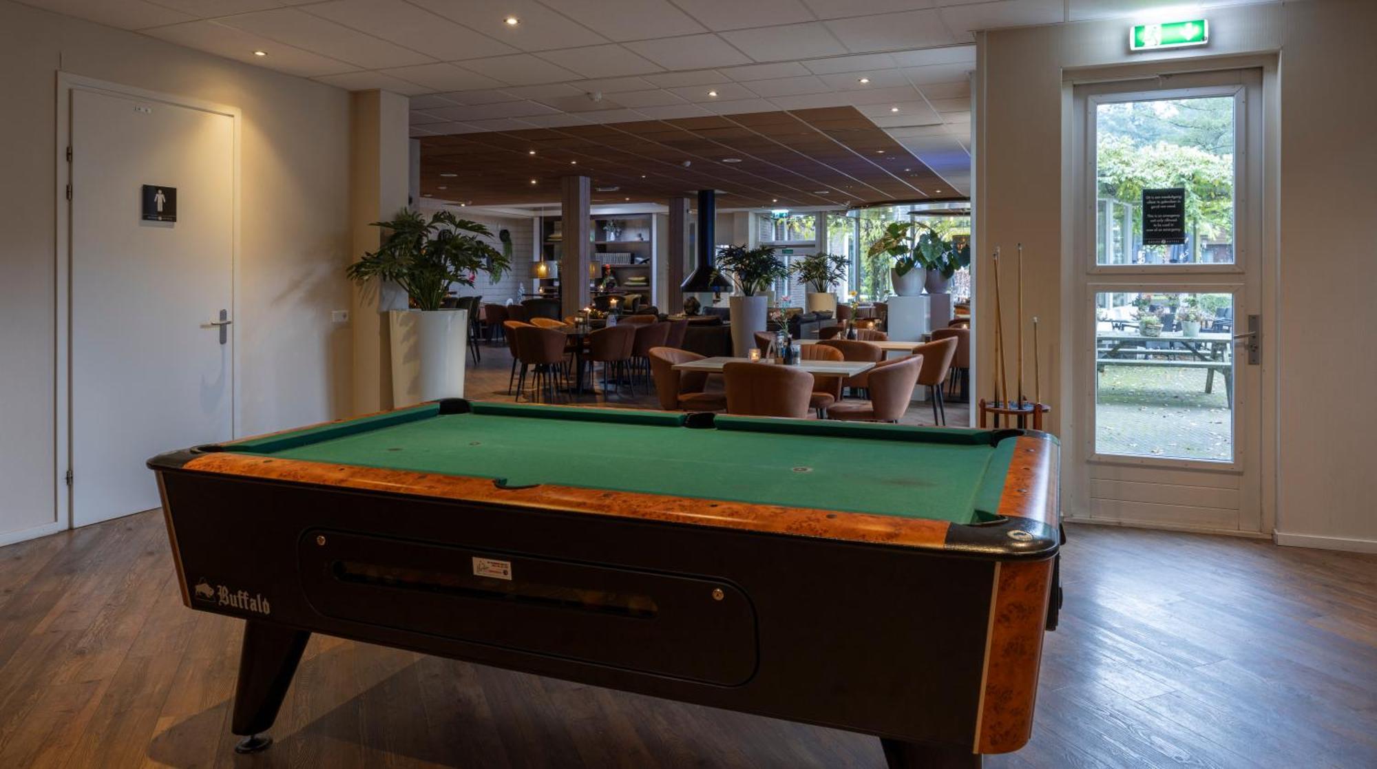 Fletcher Hotel-Restaurant Mooi Veluwe Путен Екстериор снимка