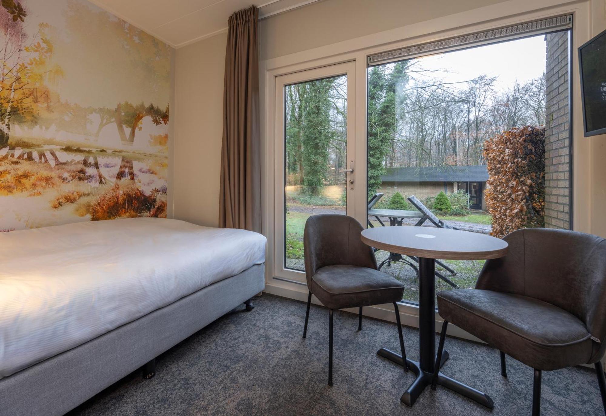 Fletcher Hotel-Restaurant Mooi Veluwe Путен Екстериор снимка